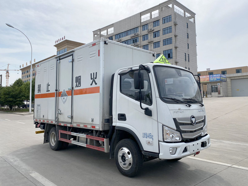 雜項(xiàng)危險(xiǎn)物品廂式運(yùn)輸車，運(yùn)輸車，運(yùn)輸車廠家，楚勝集團(tuán)